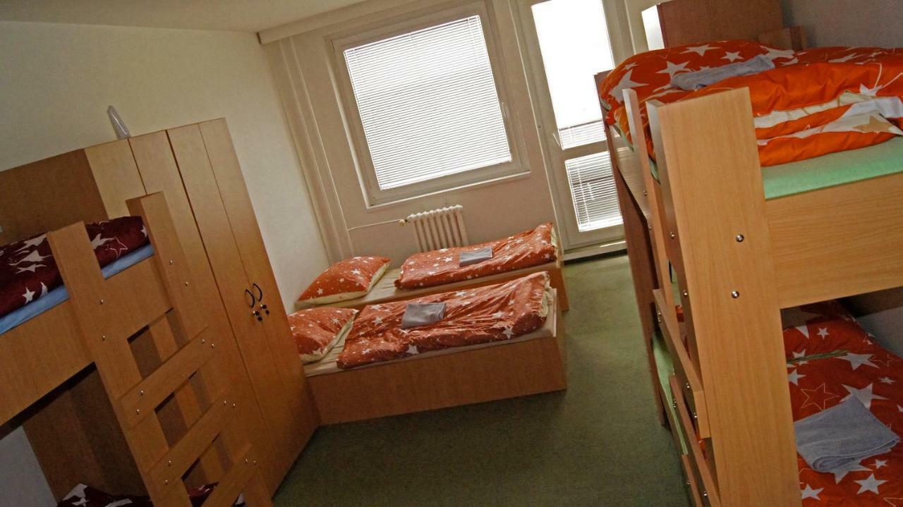 布拉格 Km House Cerny Most旅舍 外观 照片